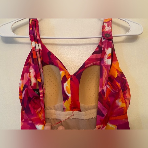 Maxine of Hollywood Floral One Piece Swimsuit - Size 10 - Picture 10 of 11